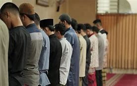 Mimpi Sholat Berjamaah Artinya